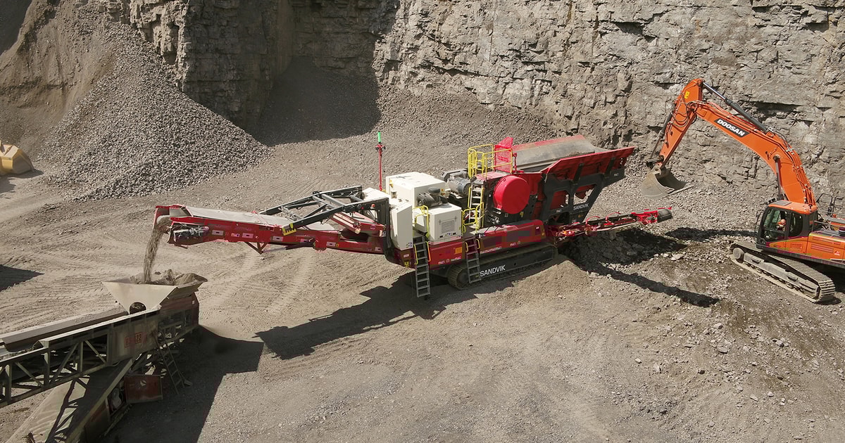 UJ443E electric mobile jaw crusher