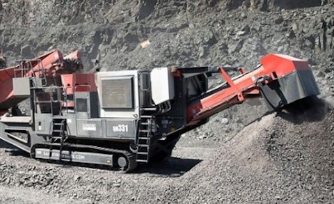 Sandvik QH331 Mobile cone crusher working in Scotland