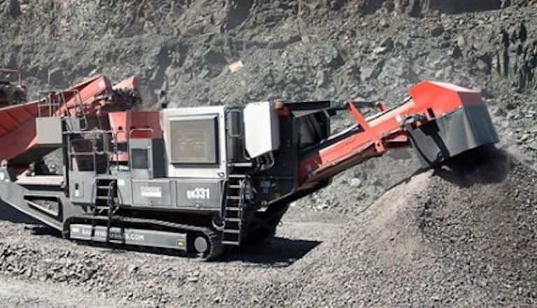 Sandvik QH331 Mobile cone crusher working in Scotland