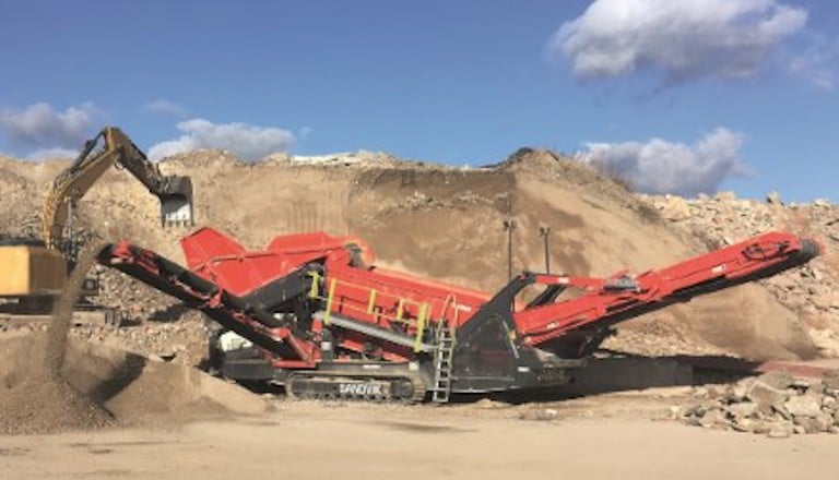 Sandvik QE342 Mobile scalper