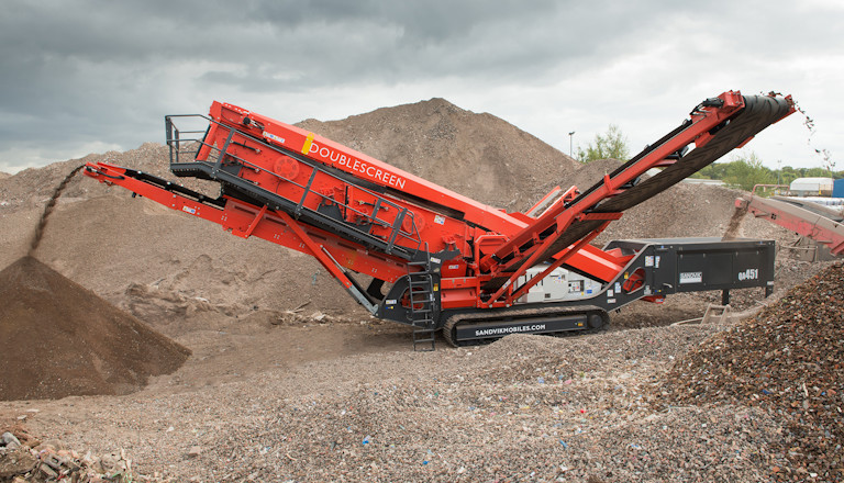 QA451 Doublescreen from Sandvik at work